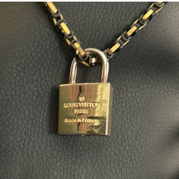 Louis Vuitton rare lock and key set bundle - Picture 7 of 15